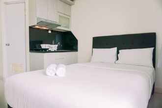 ห้องนอน 4 Enjoy Living and Best Deal Studio Green Pramuka City Apartment By Travelio