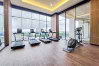 Fitness Center Minimalist and Warm Studio Transpark Bintaro Apartment By Travelio