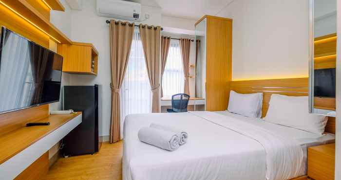 Bedroom Comfort and Best Deal Studio Transpark Cibubur Apartment By Travelio