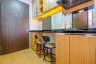 Common Space Comfort and Best Deal Studio Transpark Cibubur Apartment By Travelio