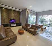 Entertainment Facility 6 Villa Bandung Dengan Private Pool