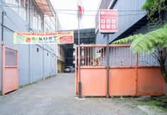 Exterior 3 RedDoorz near Flyover Arjosari Malang
