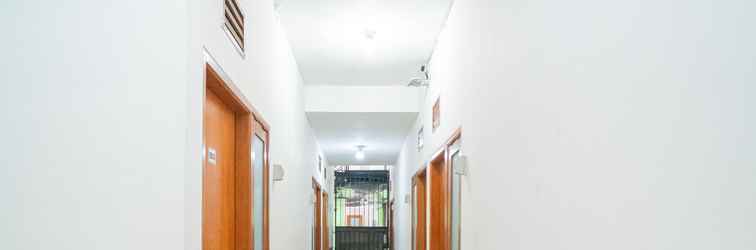 Lobby RedDoorz near Flyover Arjosari Malang