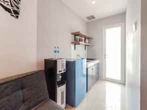 Common Space 4 Stylish and Convenient 1BR Apartment Parahyangan Residence By Travelio