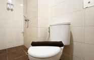 In-room Bathroom 6 Best Price and Cozy 2BR Apartment Vida View Makassar By Travelio