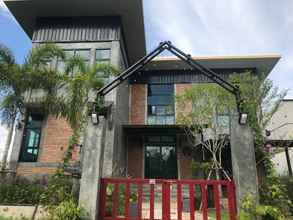 Bangunan 4 Moon 360 Loft House