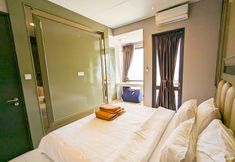 Bedroom 7 Lovina 25-AL at One Residence Near Ferry Terminal