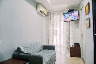 Khu vực công cộng 4 Cozy Stay and Warm 2BR Belmont Residence Puri Apartment By Travelio