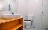 In-room Bathroom 6 Stylish and Best 2BR at Signature Park Grande Apartment By Travelio