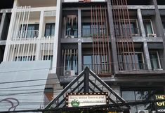 Exterior 2 Nimman Forest Hostel