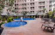 Kolam Renang 6 Cozy Stay and Warm Studio Baileys Apartment By Travelio