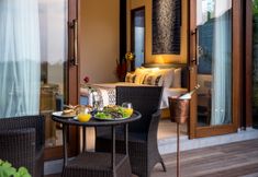 Others 3 Suga Estate