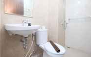 Toilet Kamar 5 Relaxing and Good Deal 2BR Transpark Cibubur Apartment By Travelio