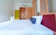Bedroom 2 RoomQuest Hotel Pratunam