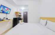 Kamar Tidur 3 Tidy and Compact Studio at Serpong Garden Apartment By Travelio