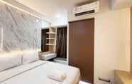 Bilik Tidur 3 Good Choice and Comfy Studio at Delft Ciputra Makassar Apartment By Travelio