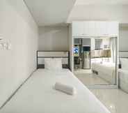 Bedroom 2 Comfy and Strategic Studio at Skyland City Jatinangor Apartment By Travelio