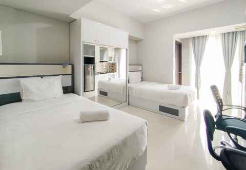 Bedroom Comfy and Strategic Studio at Skyland City Jatinangor Apartment By Travelio