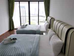 Kamar Tidur 4 The Landmark 3BR SuiteA By Homey Planet