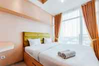 Bilik Tidur Modern and Homey Studio at Tree Park City Cikokol Apartment By Travelio