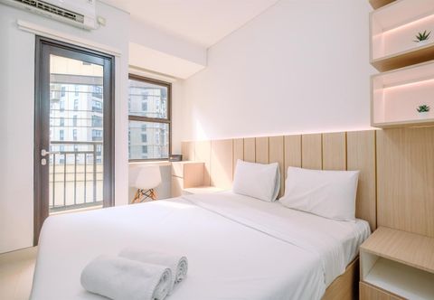 Bedroom Homey and Good Deal Studio at Transpark Cibubur Apartment near Mall By Travelio