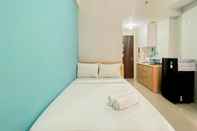 Bedroom Studio Minimalist Apartment at Transpark Juanda Bekasi Timur By Travelio