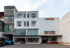 Bangunan 6 RedDoorz near Mangga Dua Mall