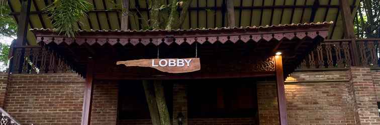 Lobi Mulberry Hill Resort