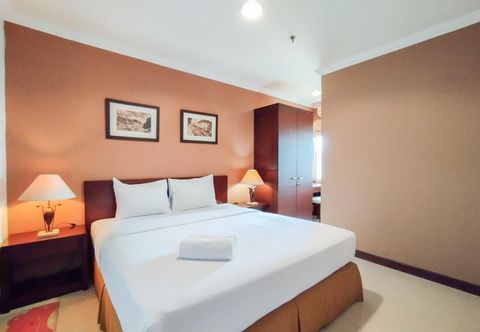 Bedroom Homey and Nice 3BR Galeri Ciumbuleuit 1 Apartment By Travelio