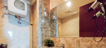 In-room Bathroom 6 Homey and Nice 3BR Galeri Ciumbuleuit 1 Apartment By Travelio