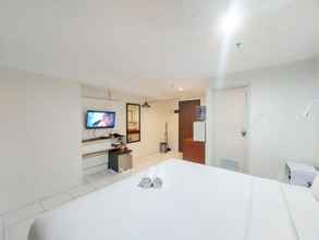 Bedroom 4 Restful and Good Studio (No Kitchen) at Sentraland Medan Apartment By Travelio