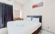 Kamar Tidur 2 Nice and Serene Studio at Parkland Avenue Apartment By Travelio