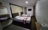 ห้องนอน 5 Warisan Hotel