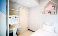 Kamar Tidur 2 Comfort Living and Clean 2BR at Anderson Supermall Mansion Apartment By Travelio