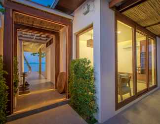 Lobby 2 White Whale Beachfront Pool Villa