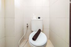 In-room Bathroom Comfy and Best Deal 1BR Apartment Gateway Ahmad Yani Cicadas By Travelio