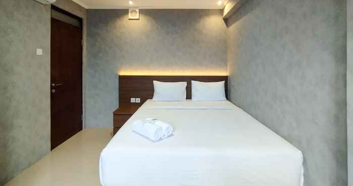 Kamar Tidur Cozy Industrial Designed 2BR Apartment at Gateway Pasteur By Travelio