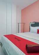 BEDROOM RedDoorz Syariah @ MN One Cempaka Putih