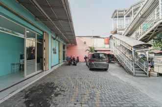 Exterior 4 RedDoorz Syariah @ MN One Cempaka Putih