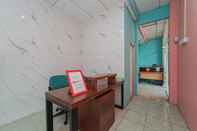 Lobi RedDoorz Syariah @ MN One Cempaka Putih