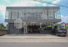 外部的 5 Garuda Guesthouse Yogyakarta RedPartner