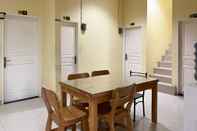 Common Space RedDoorz @ Teratai Homestay Medan Amplas