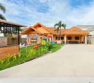 Lobi 6 Orange House Pool Villa Pattaya