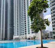 Swimming Pool 4 Razak City Residence