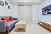 Ruang untuk Umum Minimalist 1BR Apartment at Tamansari Bintaro Mansion By Travelio