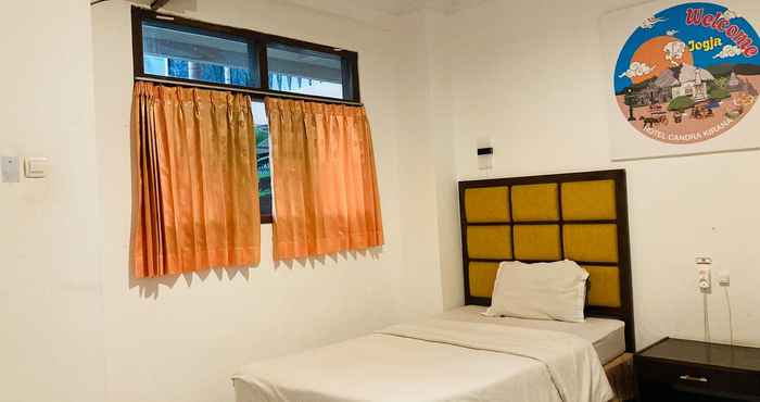 Bedroom Hotel Candra Kirana Syariah Prawirotaman Mitra RedDoorz