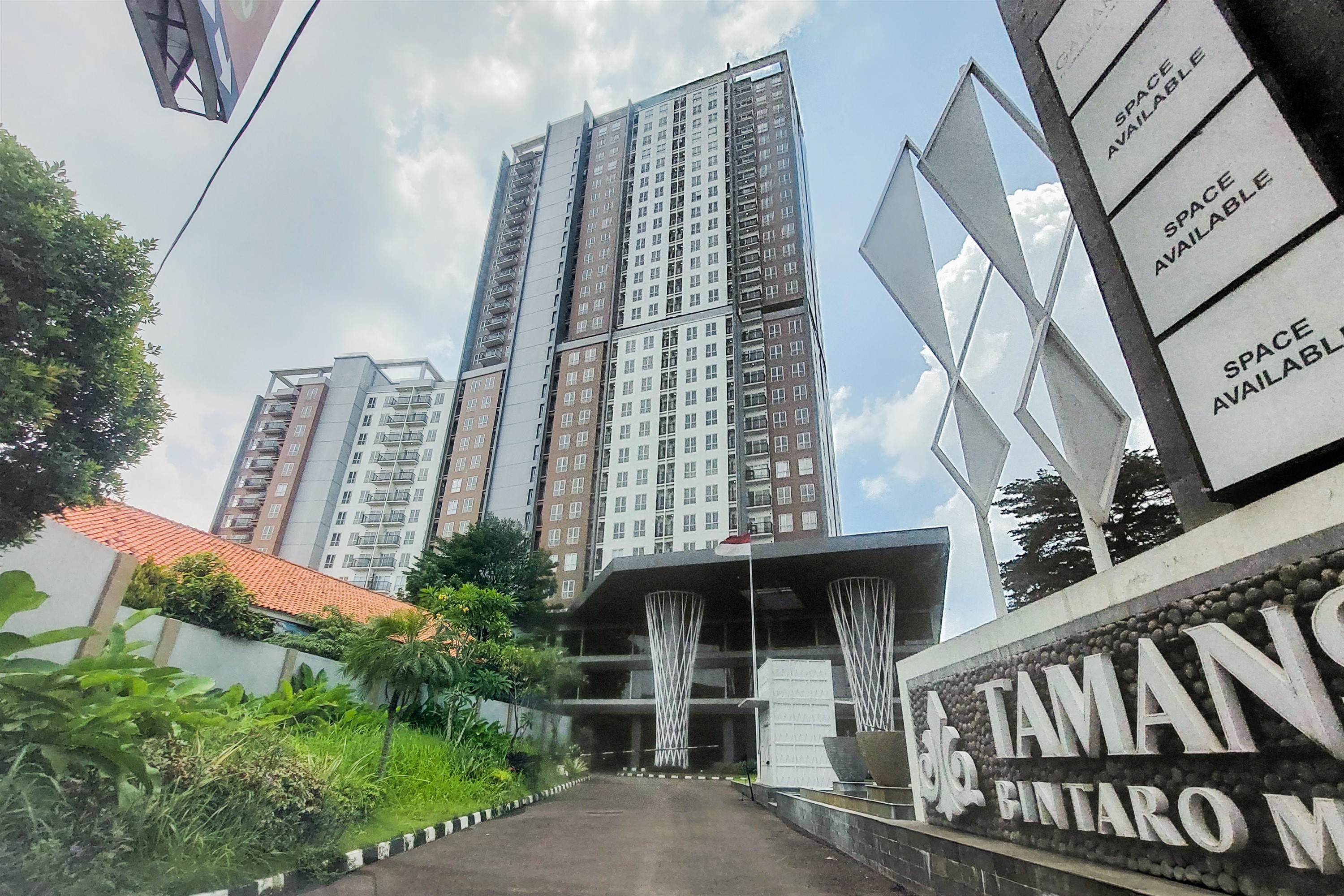 ล็อบบี้ 6 Cozy and Homey Living 1BR Tamansari Bintaro Mansion Apartment By Travelio