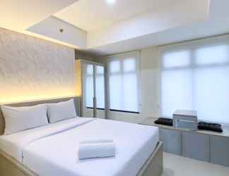 Bilik Tidur 2 Homey Studio Apartment at Pollux Chadstone By Travelio