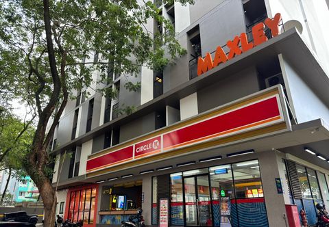 อื่นๆ Maxley Suites Dormitory C1