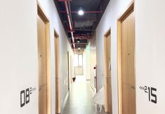 อื่นๆ 7 Maxley Suites Dormitory C1